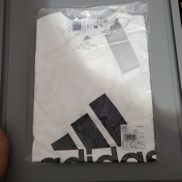 Adidas Womens Sz Medium White T-Shirt Essentials Logo NWT GL0649 - Picture 4 of 8